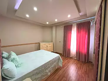 عقارات للبيع في شارع محمود سامي البارودي، القرية السياحية الرابعه، 200 متر