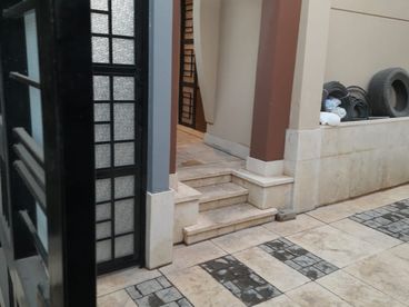 listing-image