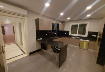 Full Floor For rent in Alaa Elsaadany St.