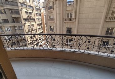 listing-image