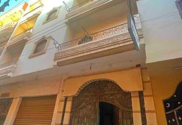 listing-image
