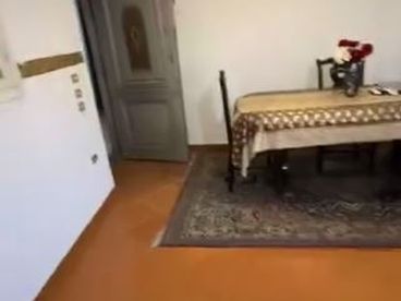 مكان راقي وهادئ بالقرب من جميع الخدمات العامة  للايجار