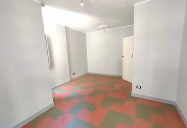 Distinctive Apartment for Sale, 110 sqm Net on Wingt Street