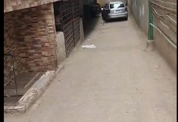 جراج للبيع في المقطم