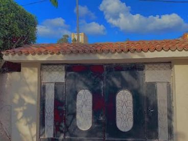 listing-image
