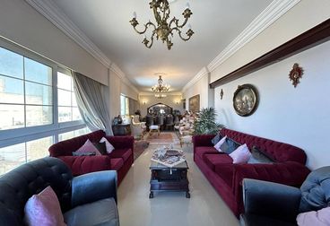 listing-image