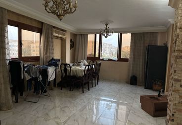 listing-image