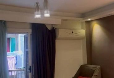 شقه مفروشه لايجار القاهره اول فيصل عند الأبيض خطوات لفيصل الرئيسى