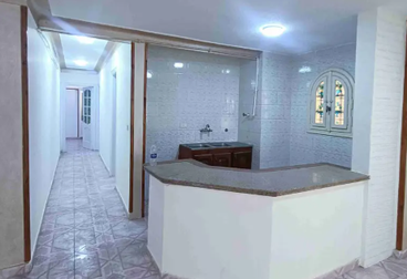 شقه للبيع  فى العجمي شاطئ النخيل