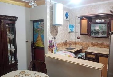 شقه للبيع في البيطاش دور سادس 95 متر