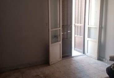 listing-image