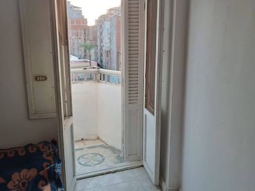 listing-image