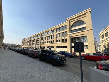 listing-image