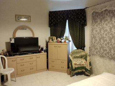 listing-image