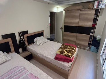 listing-image
