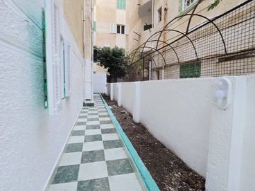 listing-image