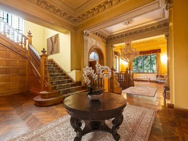 listing-image