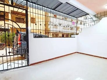 listing-image