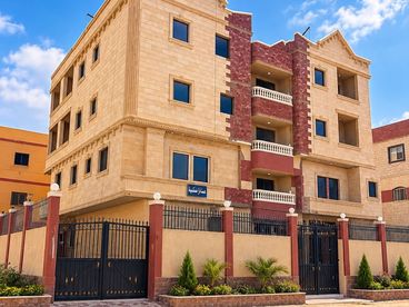 مدينه بدر مساحتها 100 متر