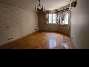 شقه للبيع بسعر لقطه 240م