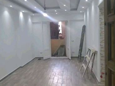 لقطه حقيقية للبيع موجود شقه في محرم بك ابراج رويال هاوس مساحه ٨٠ متر