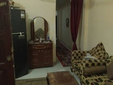 شقه للبيع 80م