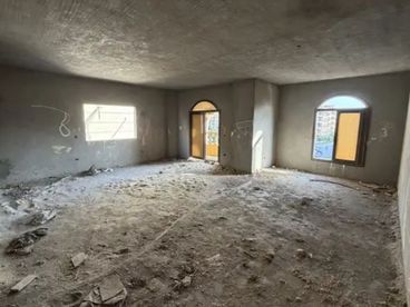 شقه للبيع في التجمع الخامس النرجس عمارات بالقرب من مدرسة modern American school of Egypt