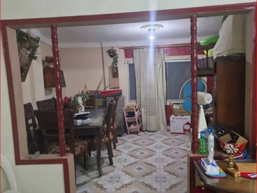 شقه للبيع ف الاسكندريه ميامي، الإسكندرية (في آخر شارع خالد بن الوليد من ناحية البحر).