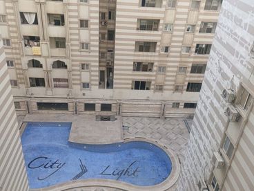 شقه للبيع 150 متر