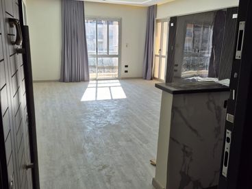 Apartment 99 M² For sale in Phase 7