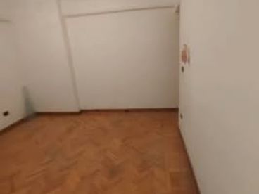 شقه للبيع   متفرع من شارع جمال عبد الناصر