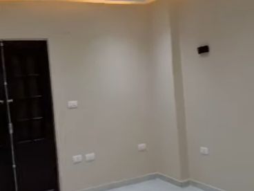 شقه للبيع بسعر لقطه 90م