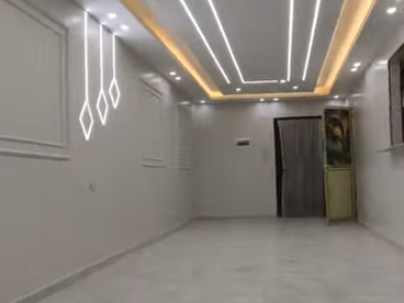شقه للبيع 130م  جانبي من شارع ال 27