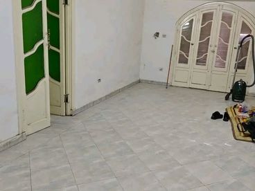 شقة لقطة في قلب فيصل مساحة 185 متر