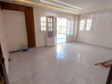 شقة للبيع بسعر لقطة (محروق الإسكندرية (ناصية شارعين) كاملة العدادات والمرافق، وجميع