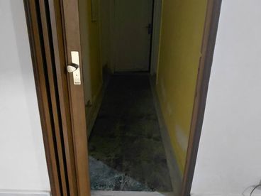 شقة للبيع فى عمارات منتصر الطالبية هرم دور أرضى مساحة ١٢٥ متر صافى جميع الشبابيك و البلكونات متقفلة