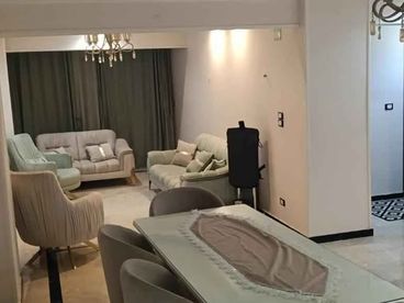 شقه للبيع 120 متر
