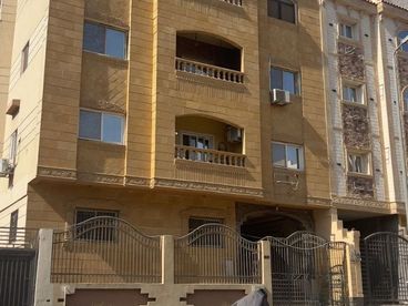  125 M² For sale in Abo El Hawl 1