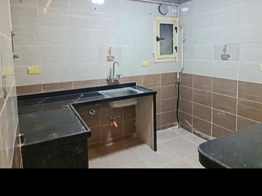 شقه للبيع بسعر لقطه 140م