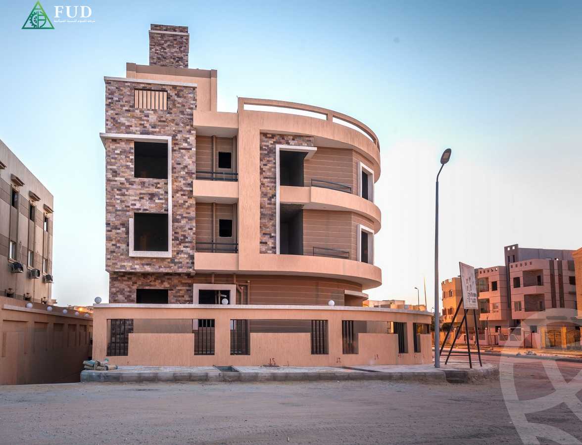 https://aqarmap.com.eg/ar/listing/2657215-for-sale-cairo-el-sheikh-zayed-city-el-hay-elsabeaa-lhy-lsb