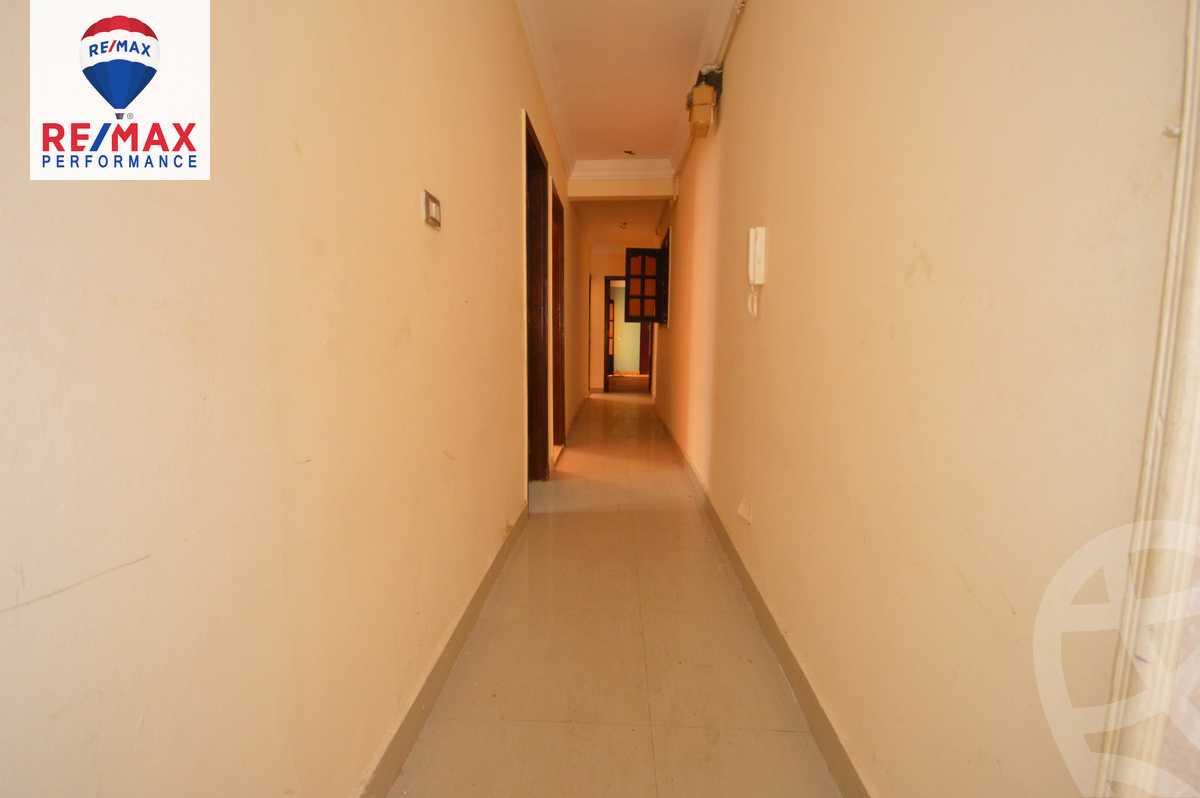 https://aqarmap.com.eg/en/listing/4371365-for-sale-alexandria-lauran-shaarawy-st