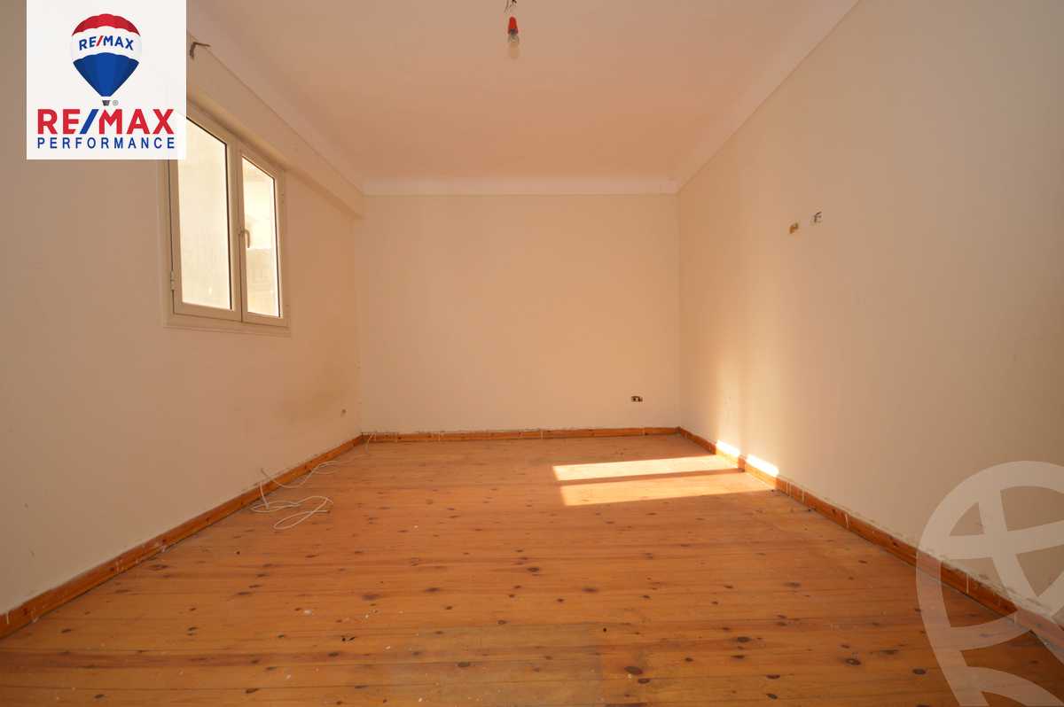 https://aqarmap.com.eg/en/listing/4371365-for-sale-alexandria-lauran-shaarawy-st