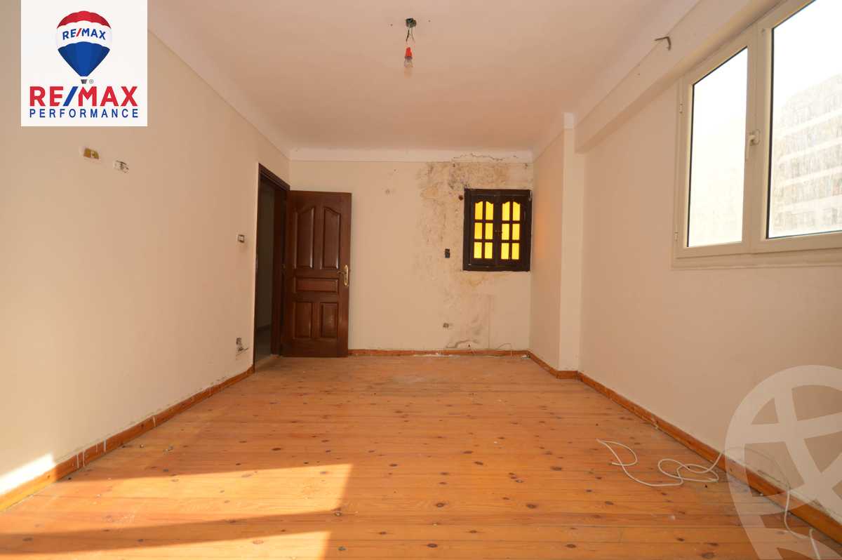 https://aqarmap.com.eg/en/listing/4371365-for-sale-alexandria-lauran-shaarawy-st