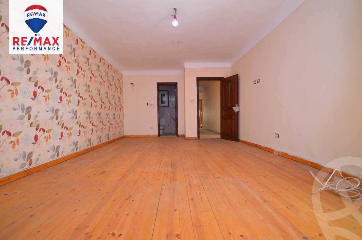 https://aqarmap.com.eg/en/listing/4371365-for-sale-alexandria-lauran-shaarawy-st