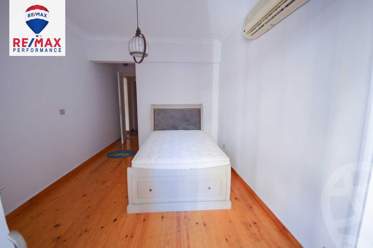 https://aqarmap.com.eg/ar/listing/4471952-for-sale-alexandria-bolekly-damietta-st