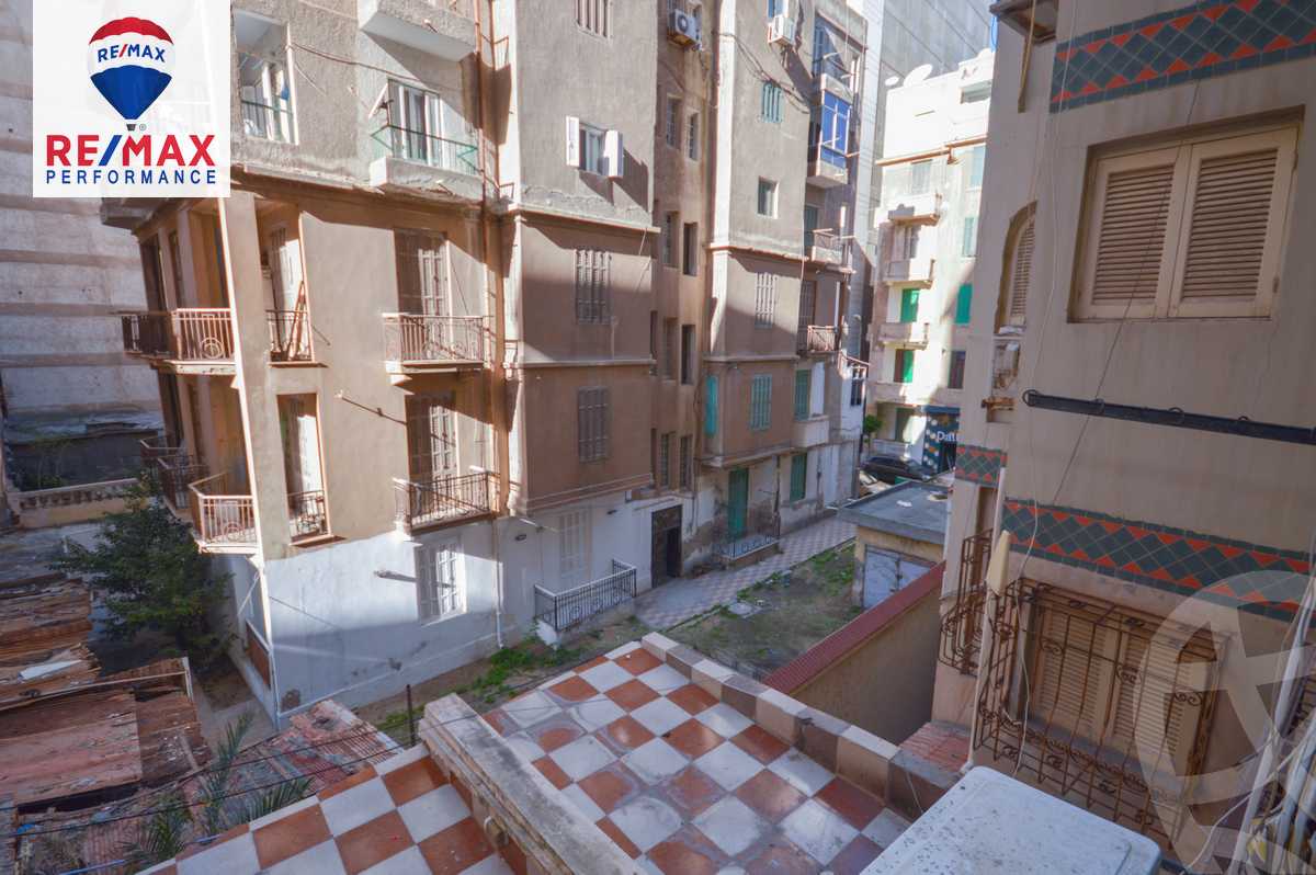 https://aqarmap.com.eg/ar/listing/4471952-for-sale-alexandria-bolekly-damietta-st
