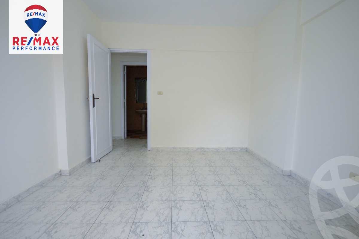 https://aqarmap.com.eg/en/listing/4642666-for-sale-alexandria-el-seyouf-mostafa-kamel-st