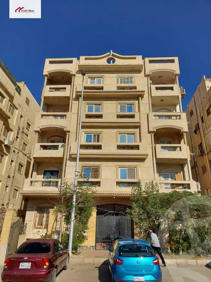https://aqarmap.com.eg/en/listing/3742248-for-sale-cairo-new-cairo-ltjm-lkhms-90th-street-northern-90th-street