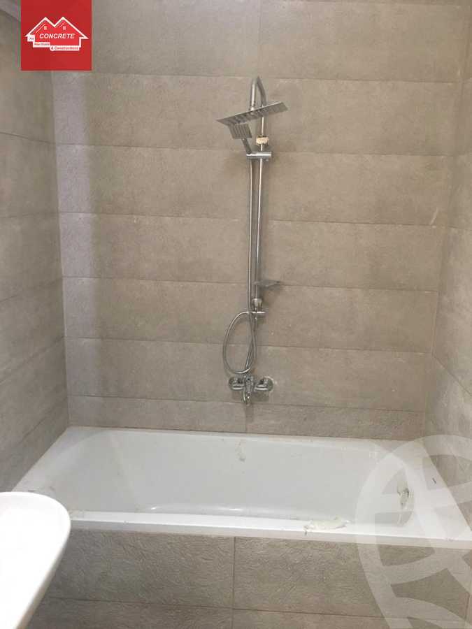 https://aqarmap.com.eg/ar/listing/3836080-for-rent-eastown-parks