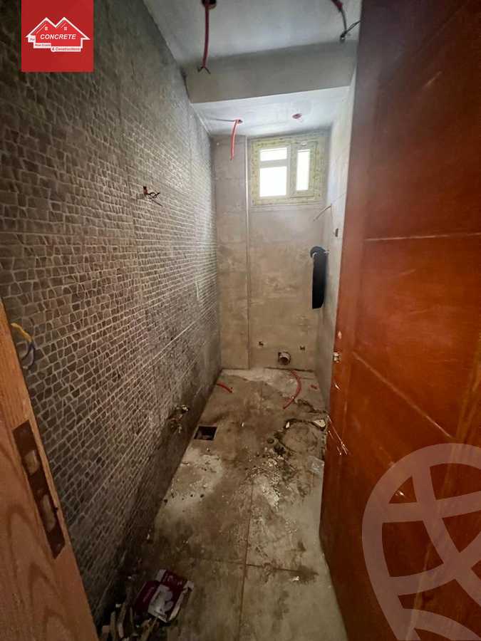 https://aqarmap.com.eg/ar/listing/3851996-for-sale-cairo-el-sheikh-zayed-city-el-hay-elasher-street-100